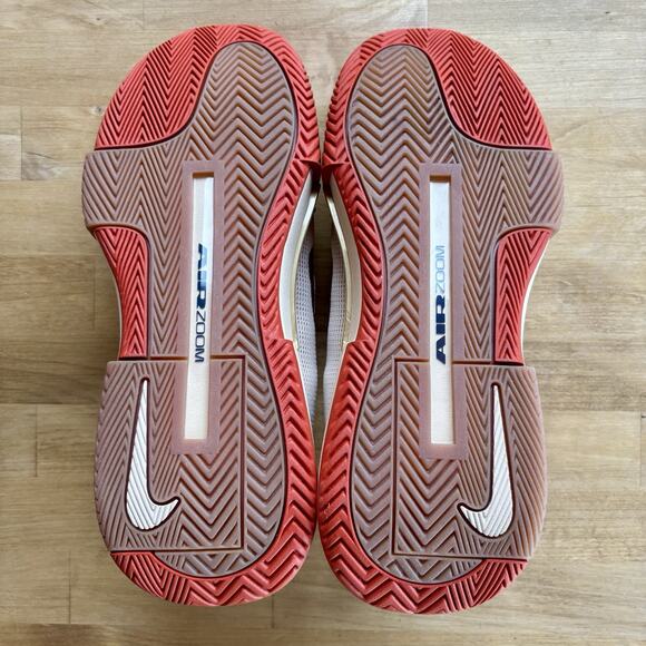 Nike Women's 9 GP Challenge 1 PRM Hard Court Tennis Shoes (FQ3164-103) Gold Rust - Picture 10 of 11